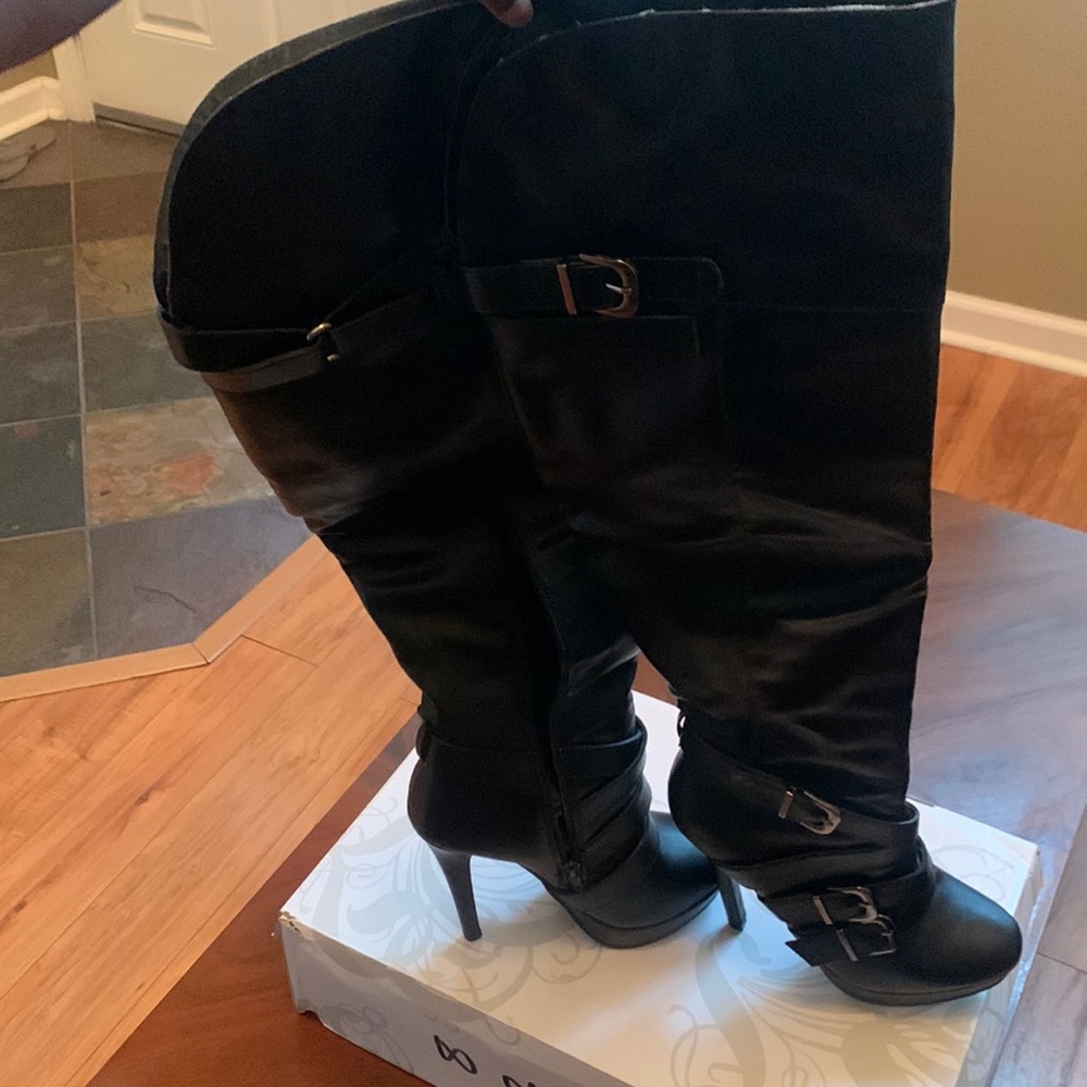Knee High heeled boots